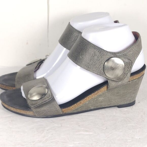 Taos Women’s Carousel 2 EU39 US 8-8,5 Gray Leather Wedge Strappy Sandal Shoes - Picture 2 of 16